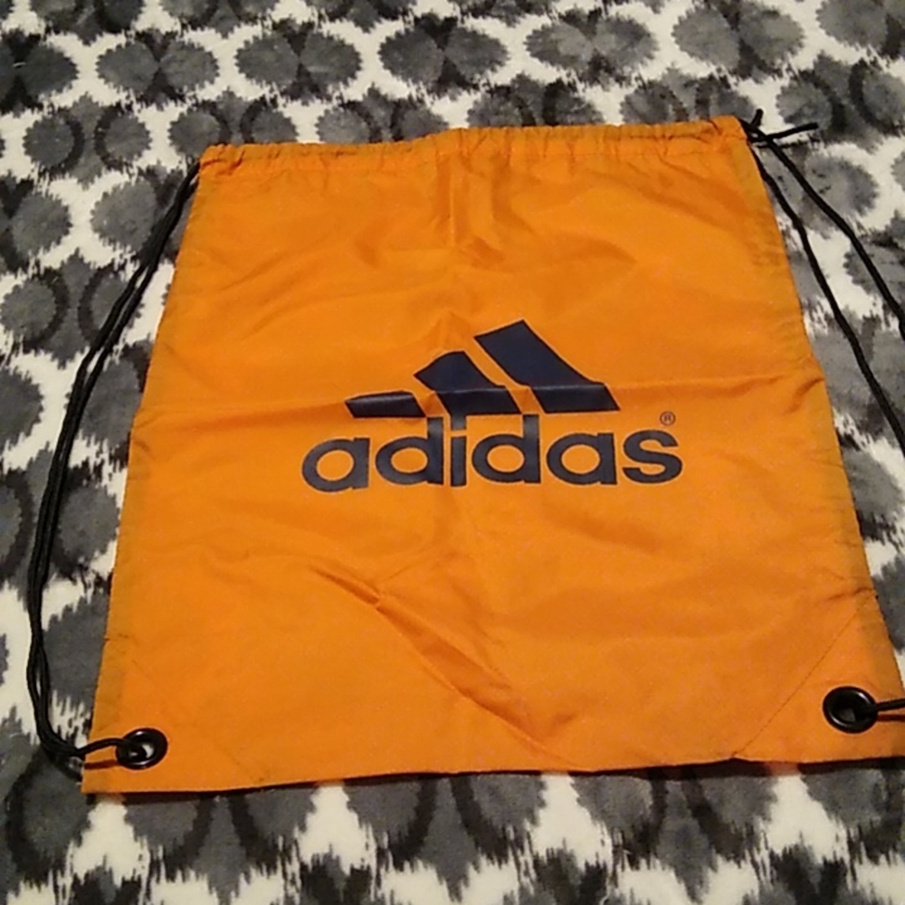 Adidas cinch bag